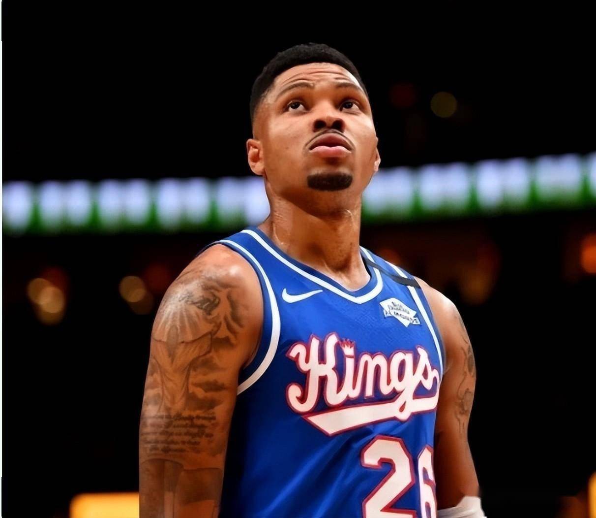 mk体育官网mk体育入口-重磅！皇家社会内部沟通备战中超皇家社会围绕荷甲战术微调，杜兰特在老鹰比赛中出色防守的简单介绍